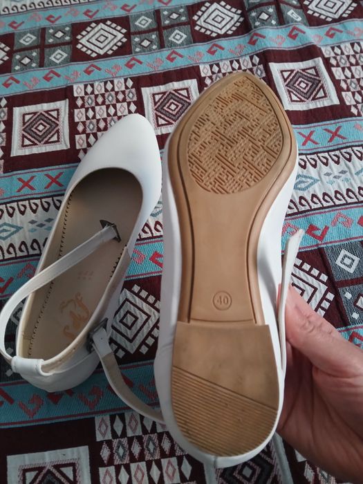 Белые туфли производство Турция
