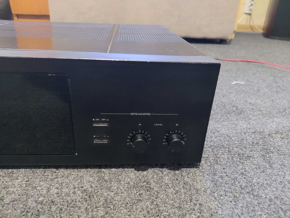 Yamaha M-50 усилвател