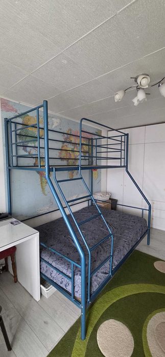 Vand Pat Metalic supra etajat cu protectie pentru copii si adulti 3 persoane