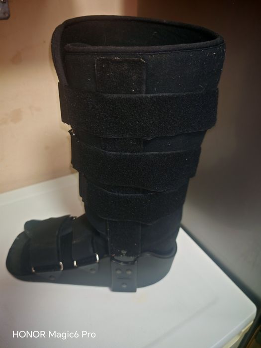 Пластмасова ортеза за глезен и пищял, 45см,размер L