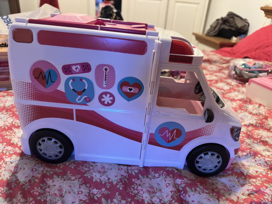 Ambulanta Barbie