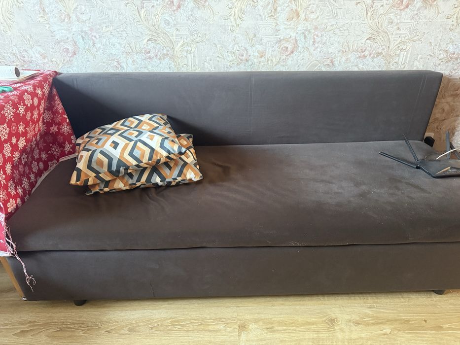 Продам диван книжка
