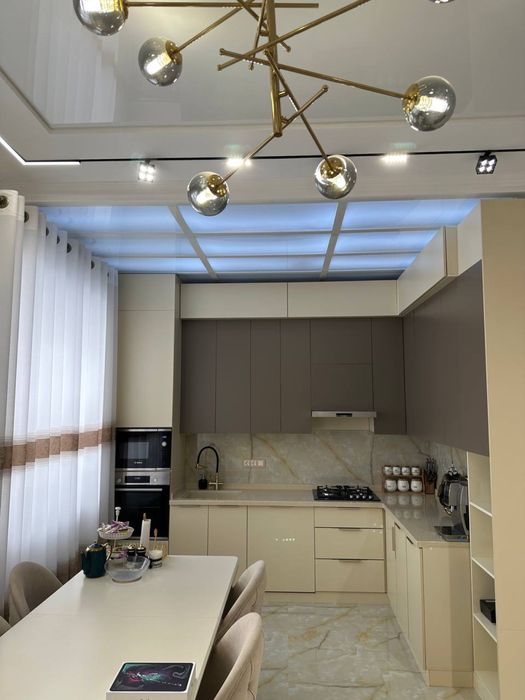 Гостиница России-Сдается новый дом в престижном районе!