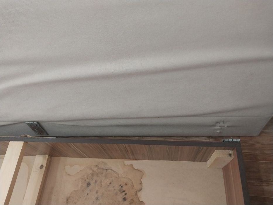 Диван на пружинных блоках