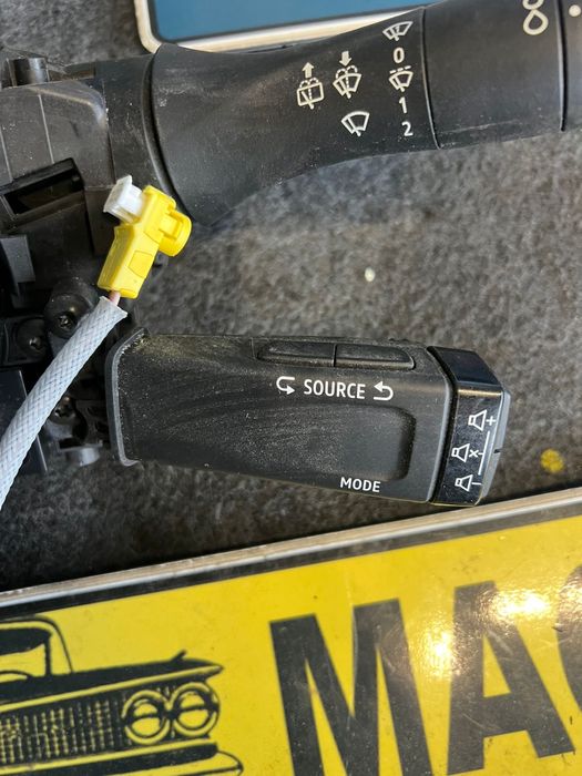 Лентов кабел с лостчета Renault Clio 5 2020г.