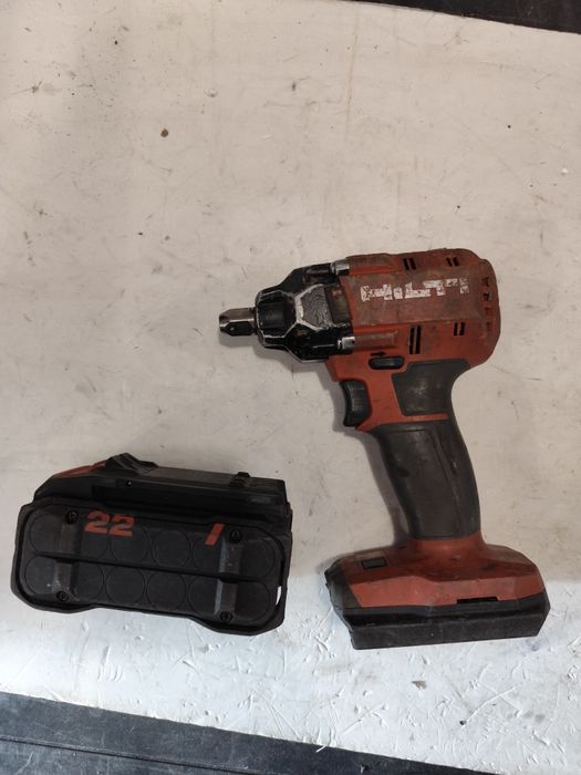Промо Акумулаторен удърен гайковерт Хилти Hilti SIW 4At-22 Nuron