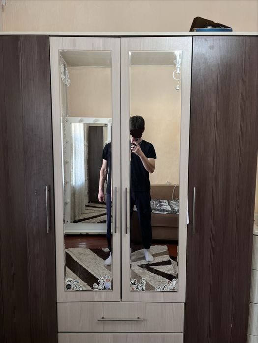 Продается Шифоньер (Шкаф)