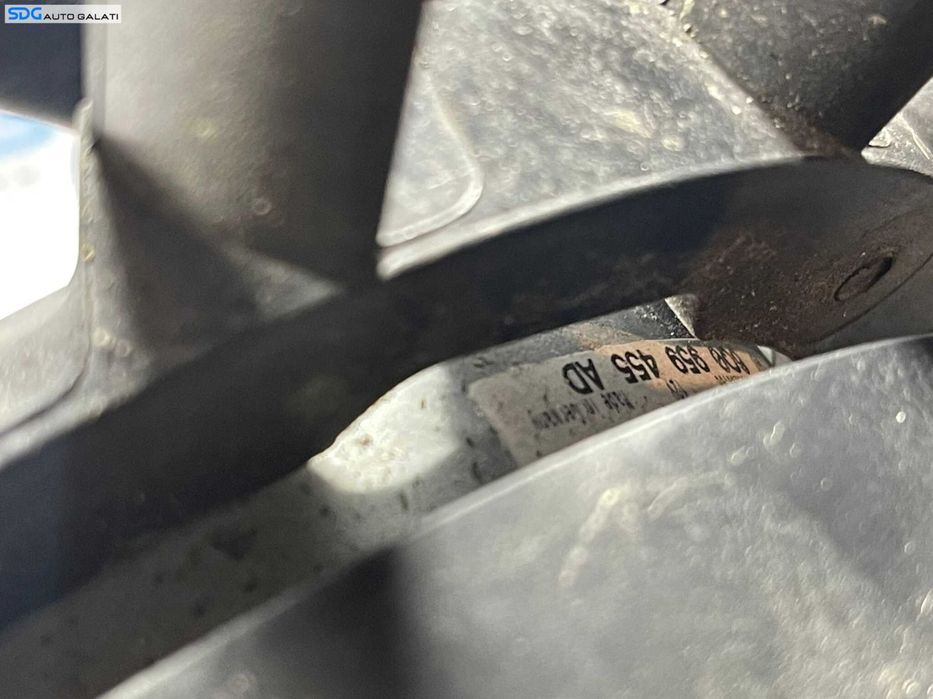 Electroventilator Ventilator Skoda Fabia 2 1.2 BBM BZG CEVA CHFA CGPA CHTA CJLA CBZA CBZB CFWA 2007 - 2015 Cod 6R0121207 6R0121217A 6Q0959455AD [V0824]