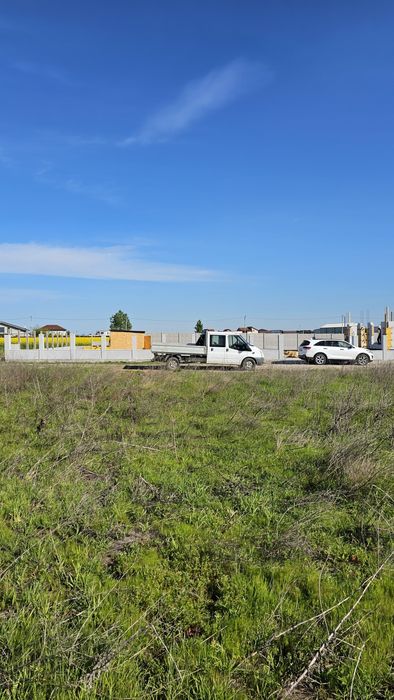 Vand teren zona Peugeot