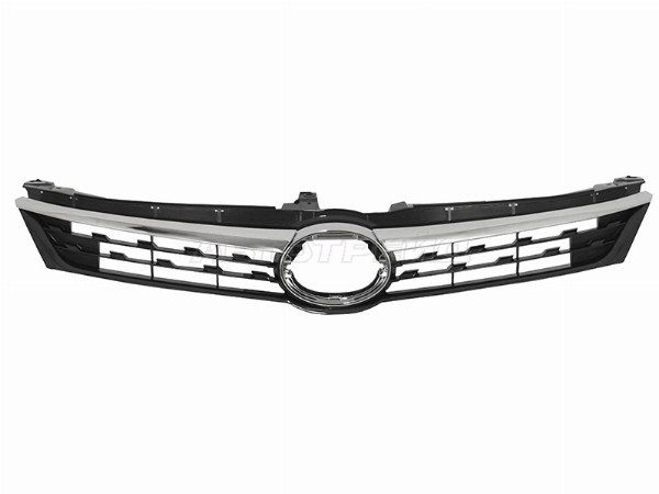 Решетка радиатора  Toyota Camry