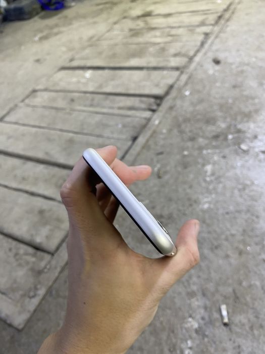 Айфон 11 64гб белый