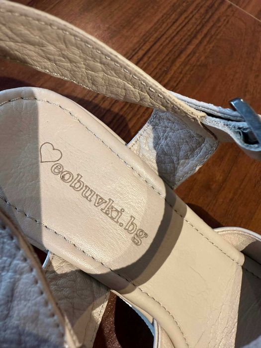 Нови сандали естествена кожа платформа номер 37 летни бежови