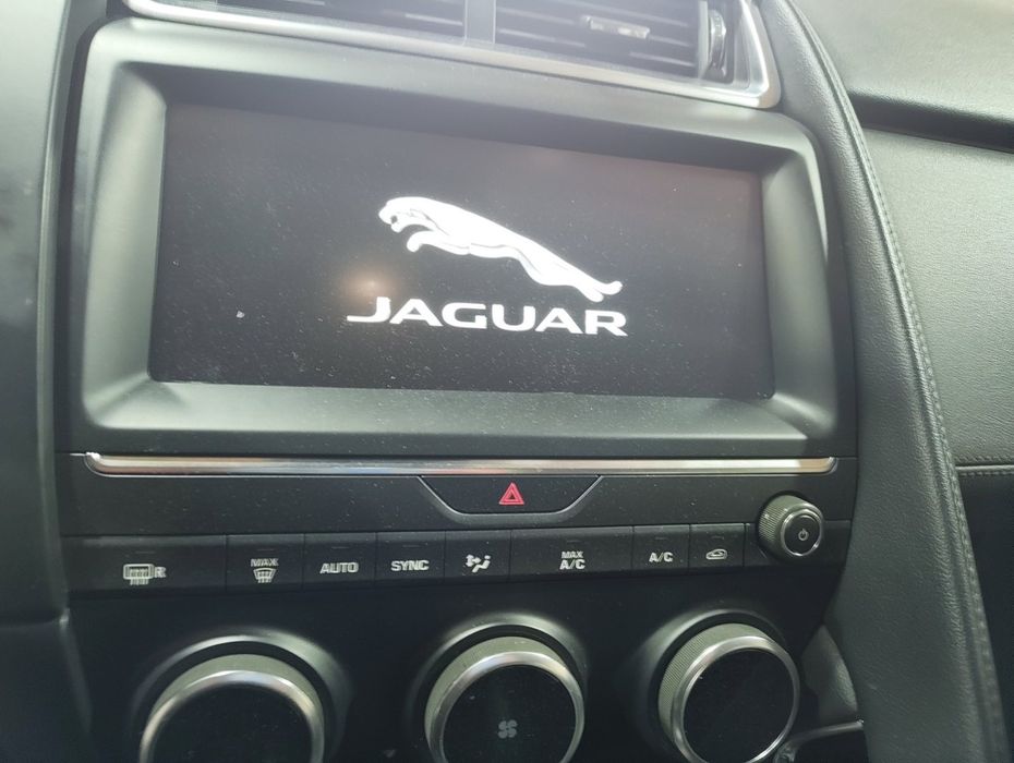 Jaguar E-pace x540 2.0d 150 k 2019 на части