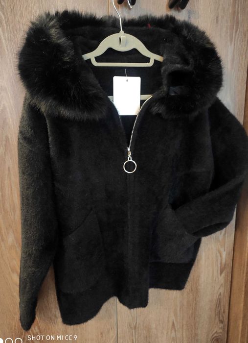 Кашмирена жилетка нова с етикет