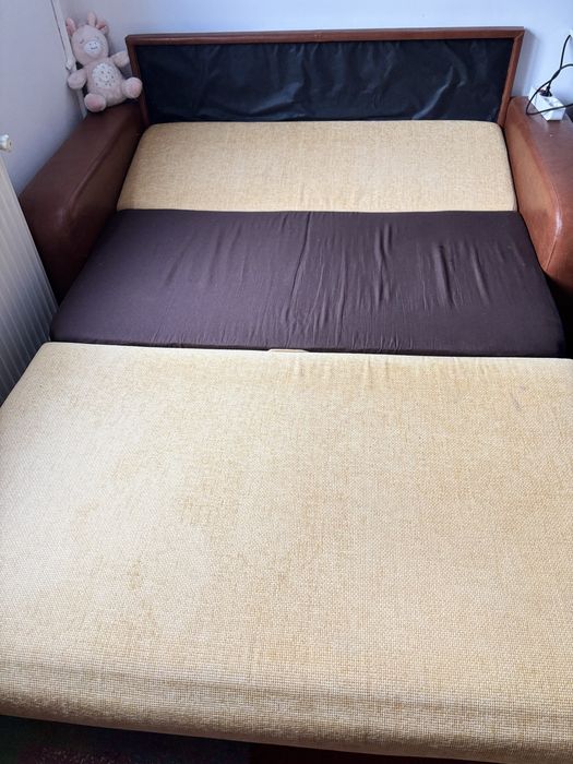 Vand canapea extensibila stare buna