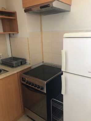 Дава се под наем Едностаен апартамент в София, Център - 38 кв.м за 358 € - Снимка #2