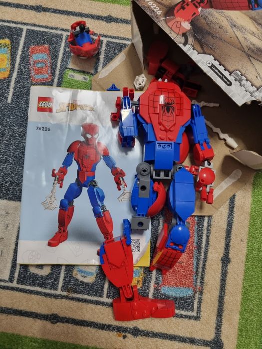 LEGO® Marvel - Figurina Omul Paianjen 76226, 258 piese