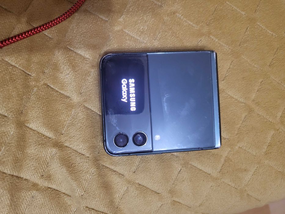 Samsung Flip ecran decedat, sigilat.