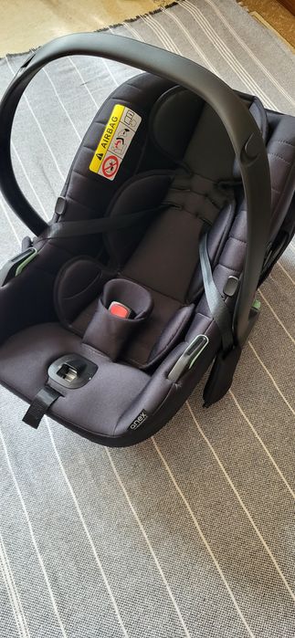 Продаётся автокресло Anex