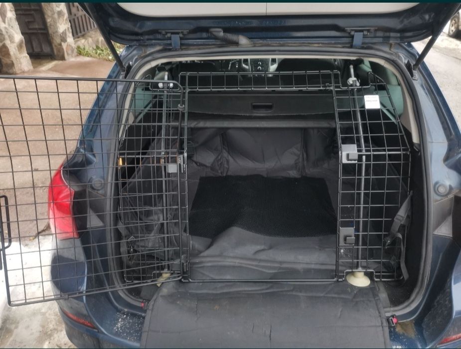 Paravan auto pentru animale