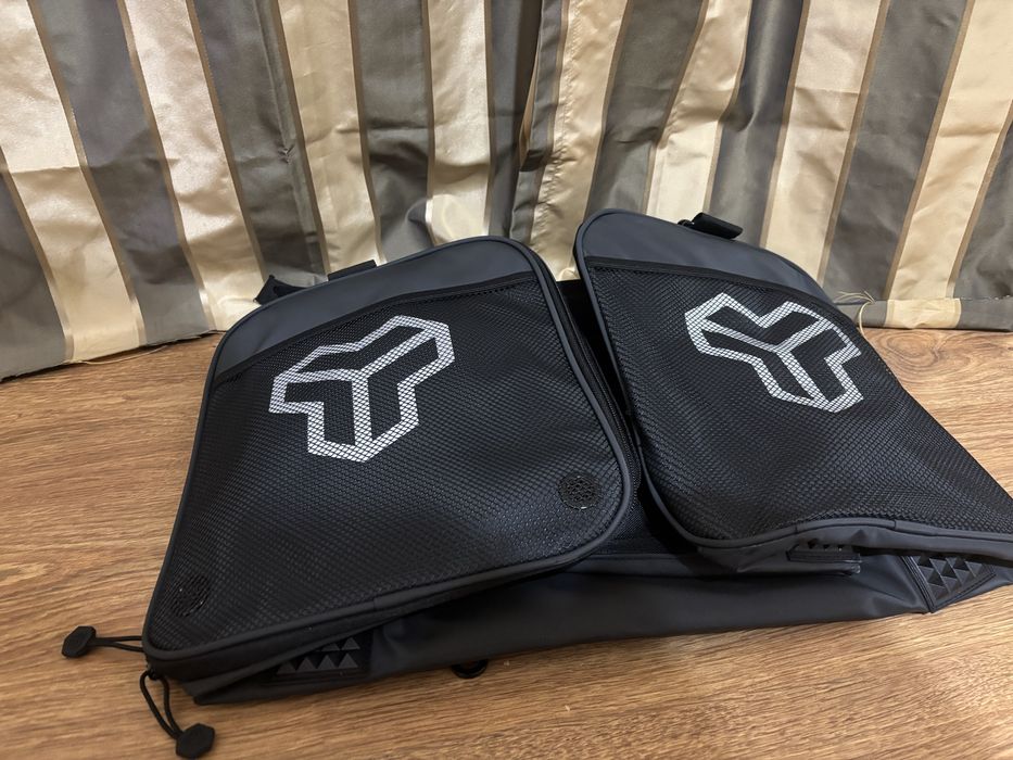 Vand Geantă GymBeam sport Ultimate Duffle Black - STRIX
