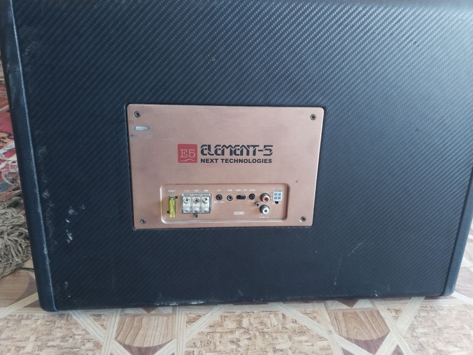 Продам срочно сабвуфер