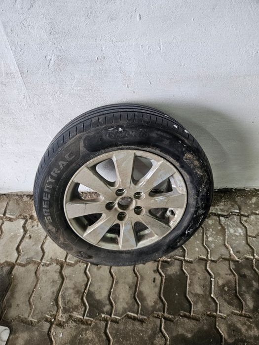 Диски с летней резиной на Камри оригинал