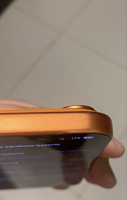 Vand iphone 17 pro orange cosmic