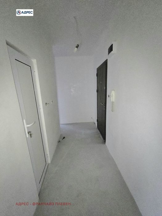 Продава се Двустаен апартамент в Плевен, Сторгозия - 60 кв.м за 842 €/кв.м - Снимка #5