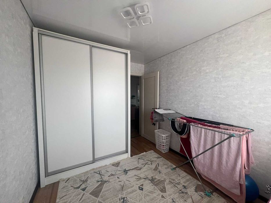 продам 3-х комнатную квартиру