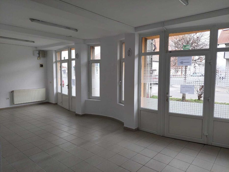 Spatiu Comercial , zona Piata Dacia