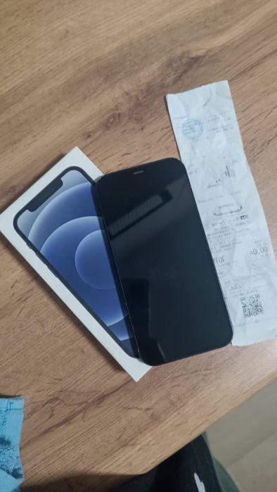 Айфон 12 128гб .