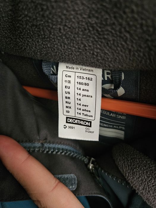 Costum impermeabil potrivit pt iarnă!