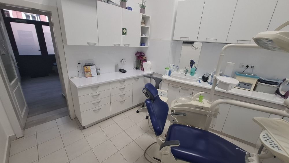 Inchiriez cabinet stomatologic
