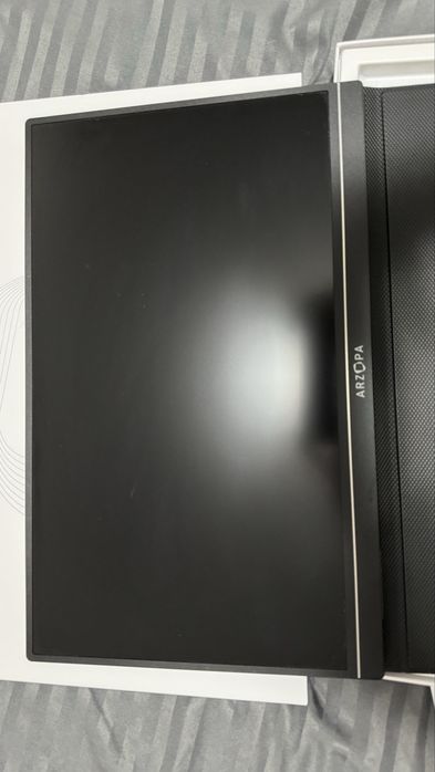 Monitor Portabil ARZOPA 15.6" Full HD (1080p)