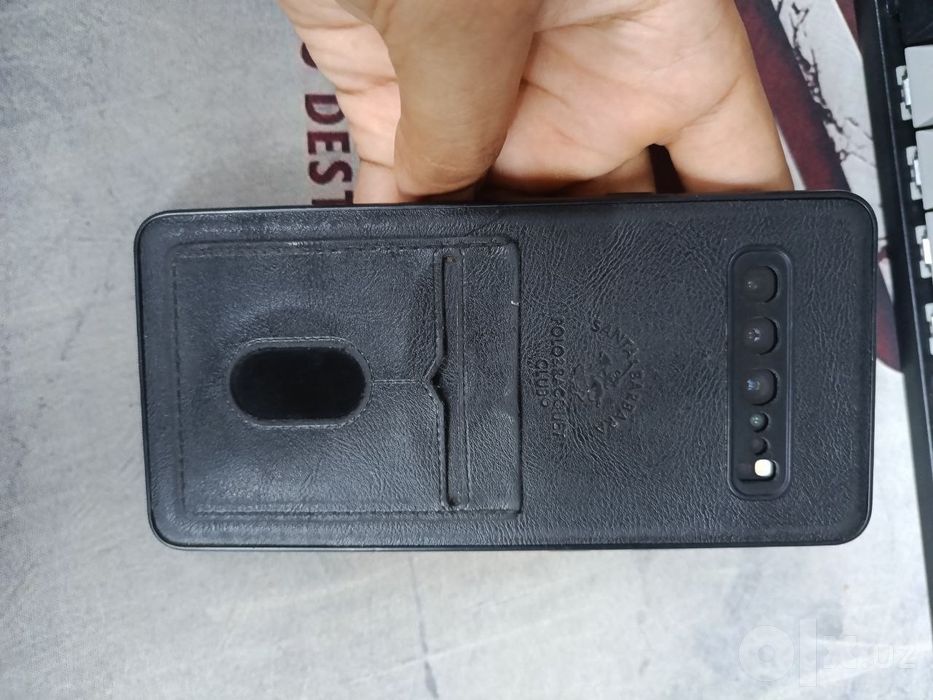 Samsung Galaxy S10 5G telefoni sotiladi