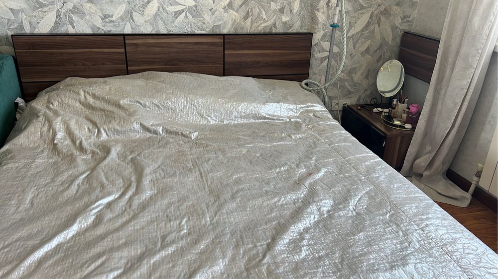 Продам мебель для спальни и шкаф