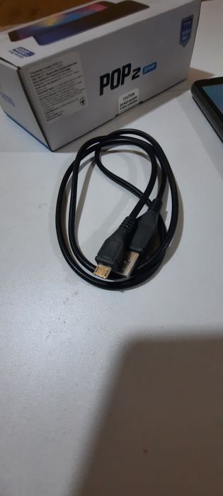 Пподам смартфон Tehno.