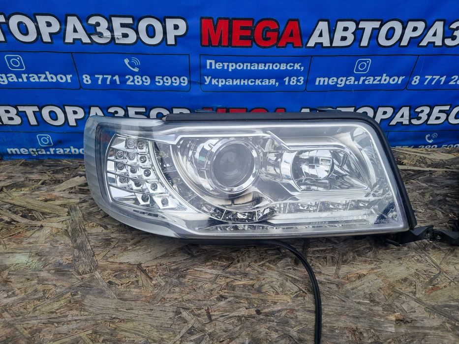 Фары на Ауди С4 / Audi C4