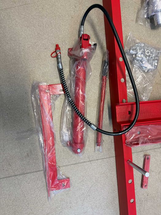 300606	Преса хидравлична 20t с манометър RD-HP04