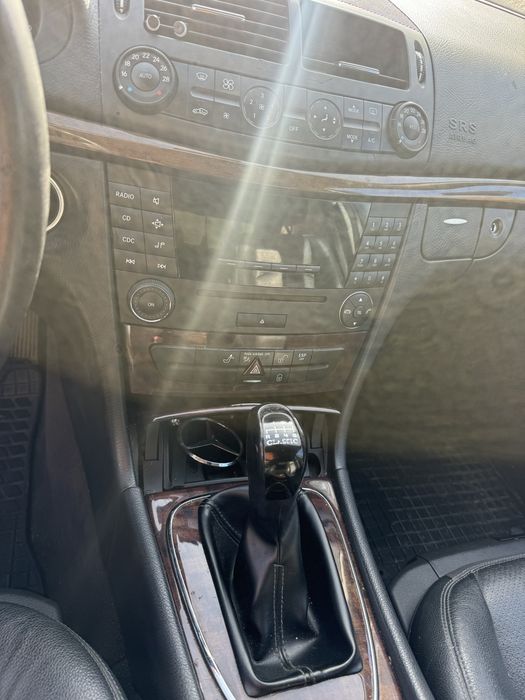 MERCEDES-BENZ E-Class 2005 — imagine 5
