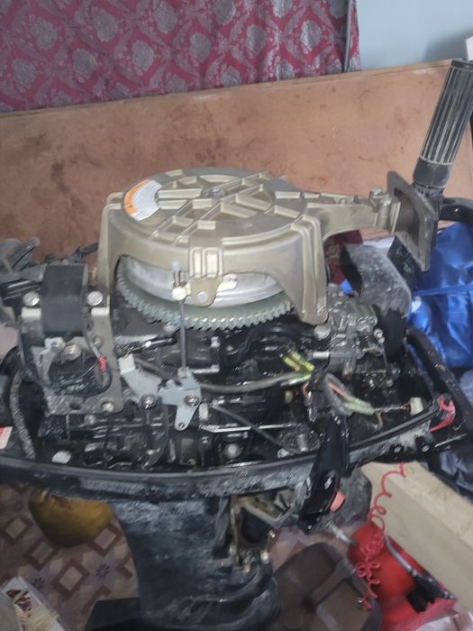 Продаётся мотор Меркури 30