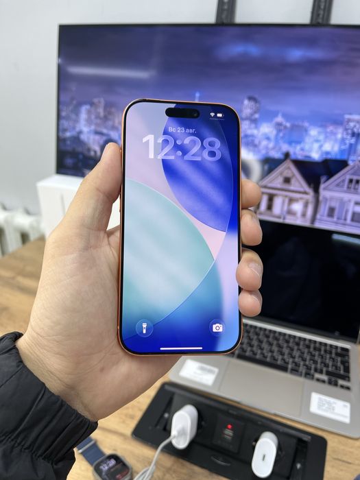 Телефон iPhone 17 Pro