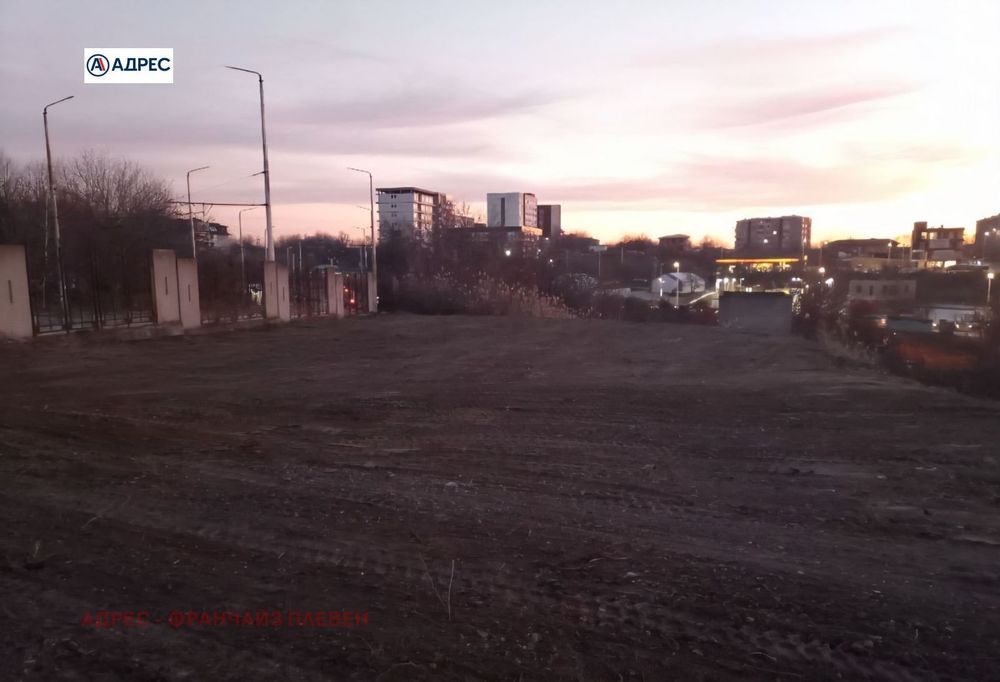 Продава се Парцел в Плевен, Дружба 3 - 1100 кв.м за 74 €/кв.м - Снимка #1