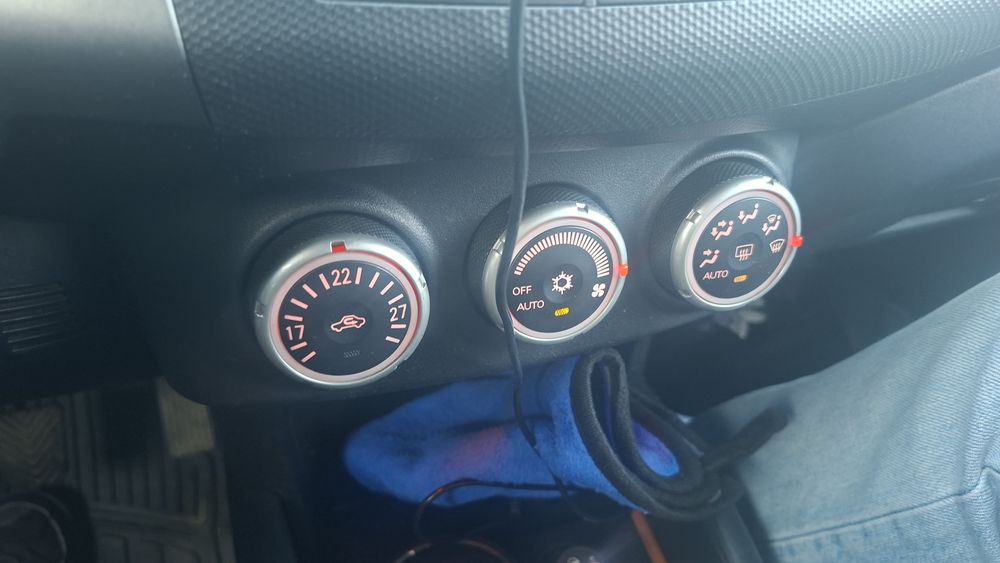 Vand Mitsubishi Outlander 2