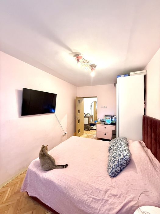 Apartament 3 camere, etaj 3, decomadat, Gheorgheni, Baisoara, Parking