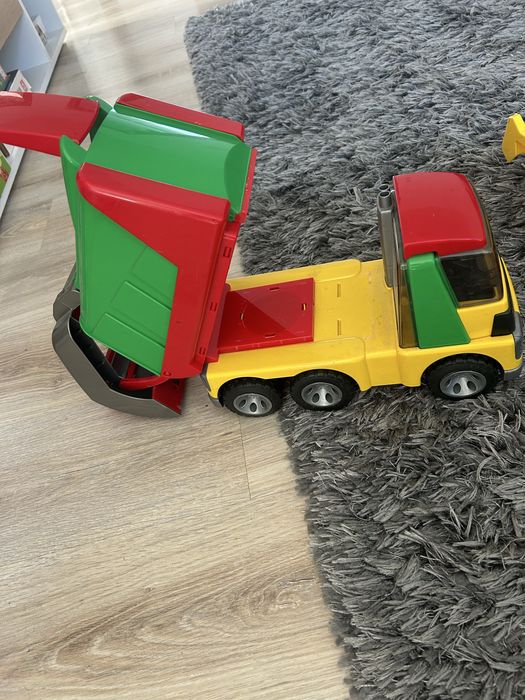 Masina de gunoi si basculanta mari!