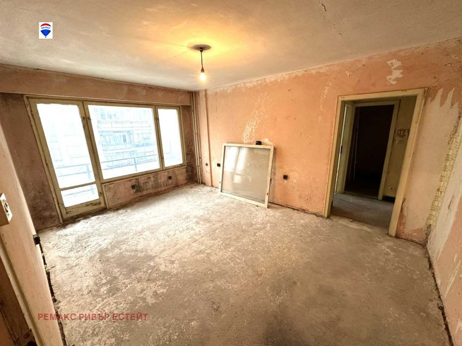 Продава се Тристаен апартамент в Русе, Здравец Изток - 82 кв.м за 622 €/кв.м - Снимка #3