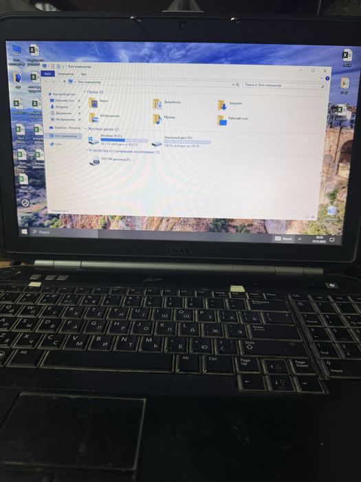 Dell noutbook 8/256gb