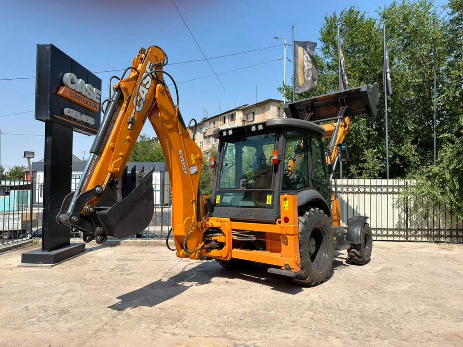 Экскаватор-погрузчик CASE 570 SV (в хорошем состоянии)